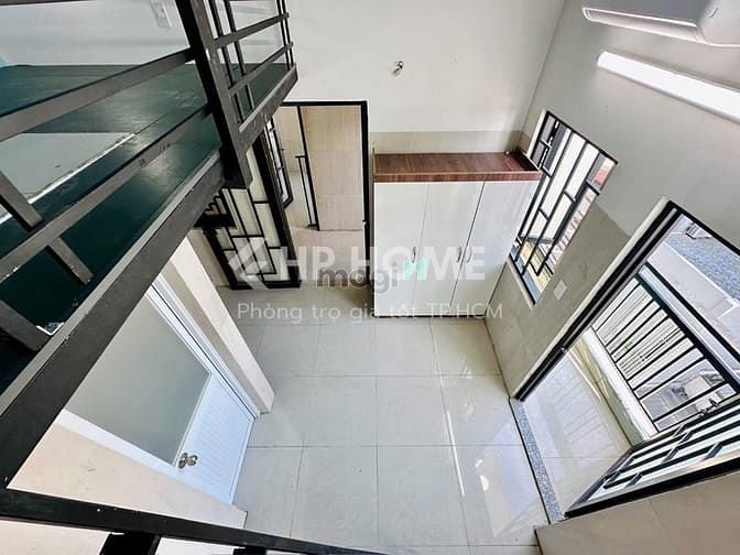 Hình ảnh Căn Hộ Ban Công Riêng Mới Xây (100%) Ngay Hoàng Hoa Thám