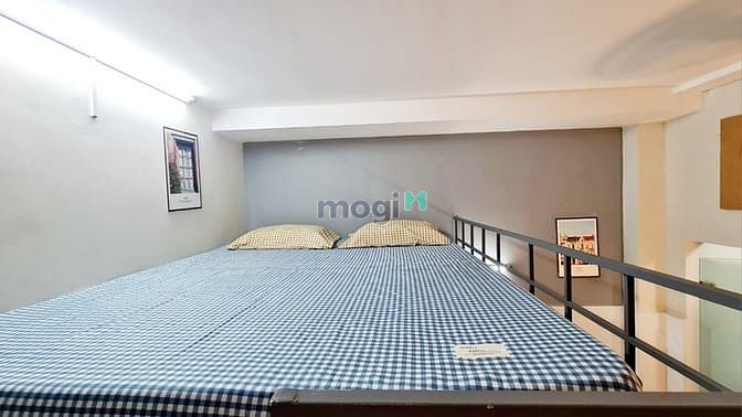 Hình ảnh Hẻm xe tải-sát hàng xanh/huu/hutech