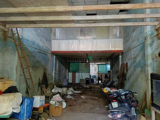Hình ảnh Nhà cấp 4.100m2 Lê đình cẩn hẻm xe hơi sử dụng 56m2 sổ riêng