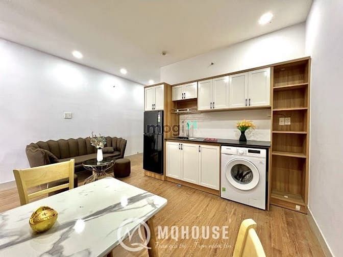Hình ảnh Căn Hộ 1PN 50m2 Balcony Tách Bếp ngay sân bay Tân Sơn Nhất