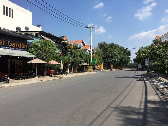 Hình ảnh Cần bán 200m2(10x20m)- thổ cư 100%, Giáp SG, QL 13 mở rộng, Vạn Phúc