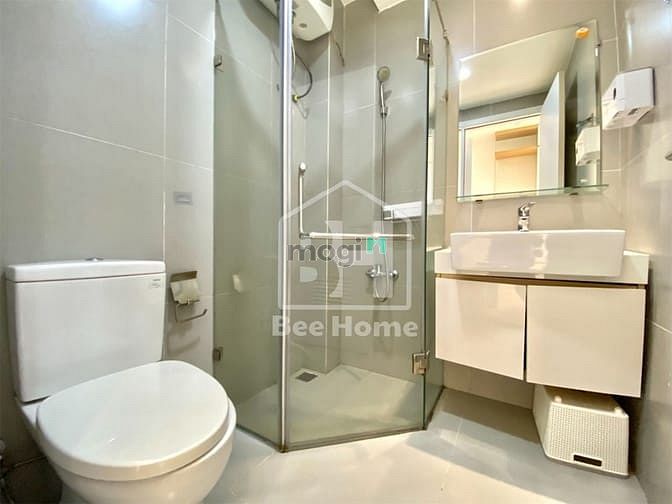 Hình ảnh Cho Thuê Căn Hộ Full Nội Thất Cửa Sổ Lớn Tách Bếp