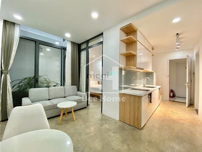 Hình ảnh Cho Thuê Căn Hộ Full Nội Thất Cửa Sổ Lớn Tách Bếp