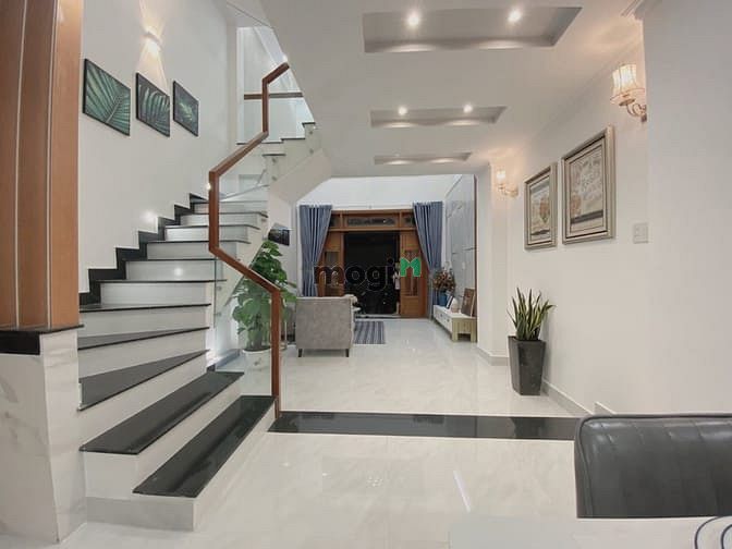 Hình ảnh Biệt Thự Cho Thuê Sang Trọng tại Thảo Điền