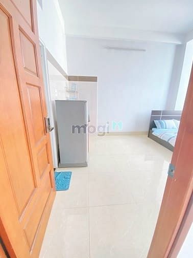 Hình ảnh Chính chủ cho thuê studio full nội thất giá rẻ gần CMT8