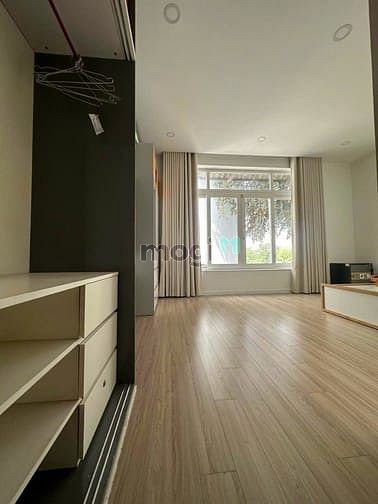 Hình ảnh Cho thuê nhà Hẻm 5m Cao Thắng quận 3 - Ngang 6m - Dtsd 300m2