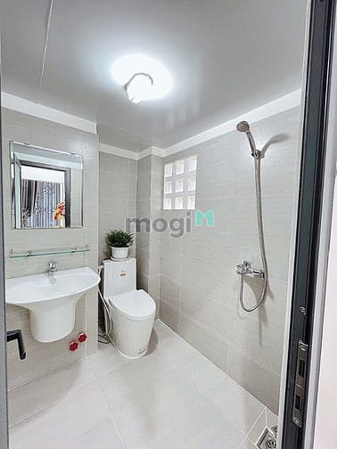 Hình ảnh Cho Thuê Căn Hộ Ban Công Full NT Ngay Vòng Xoay Lăng Cha Cả