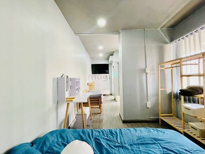 Hình ảnh Cho Thuê PENHOUSE 45m2 Cao Cấp Quận 1 - Gần Phố Bùi Viện