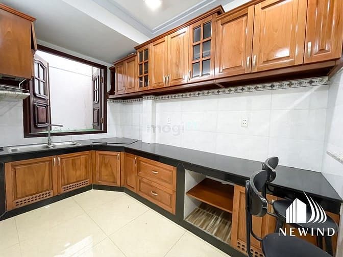 Hình ảnh Studio tách bếp, cửa sổ lớn, full nt, ngay Nguyên  Thị Thập, Quận 7