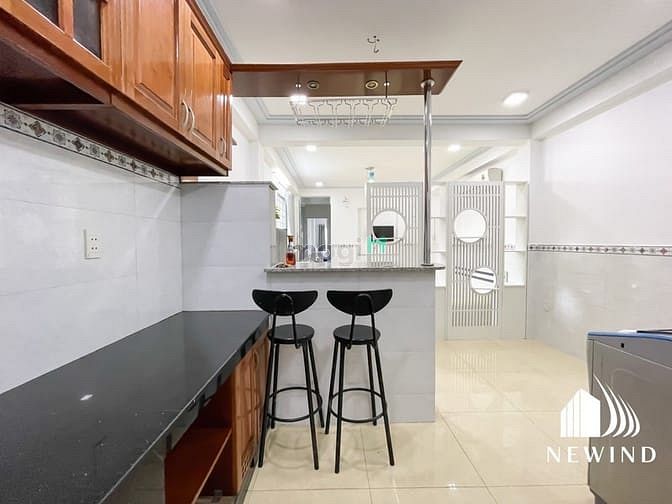 Hình ảnh Studio tách bếp, cửa sổ lớn, full nt, ngay Nguyên  Thị Thập, Quận 7