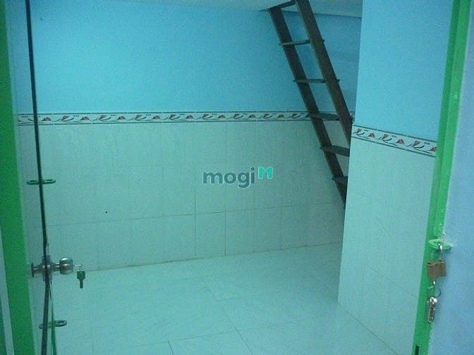 Hình ảnh Phòng máy lạnh + Lối đi riêng + Giờ tự do _ Quận 5