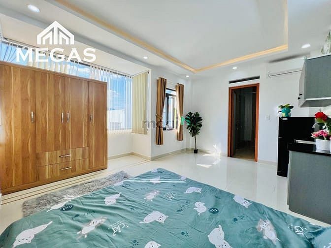 Hình ảnh Căn Hộ Đầy Đủ Nội Thất Cửa Sổ Lớn Giá Rẻ Giáp Đầm Sen