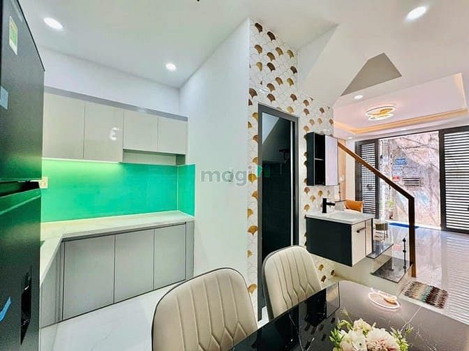 Hình ảnh Lên Sóng Căn Đẹp Phan Văn Hân p17 Bình Thạnh ,SHR,Giá 2 tỷ 650,80m2