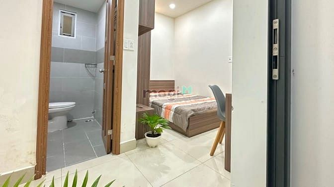 Hình ảnh Cho Thuê Căn Hộ Ban Công Full NT Khu Sân Bay Quận Tân Bình