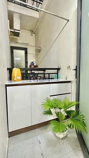 Hình ảnh Cho Thuê Căn Hộ Ban Công Full NT Khu Sân Bay Quận Tân Bình