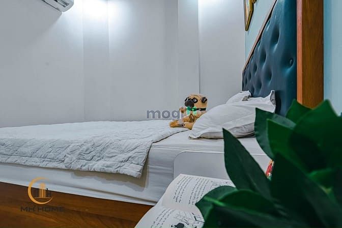 Hình ảnh Cho Thuê Căn Hộ Ban Công Full NT Khu Sân Bay Quận Tân Bình