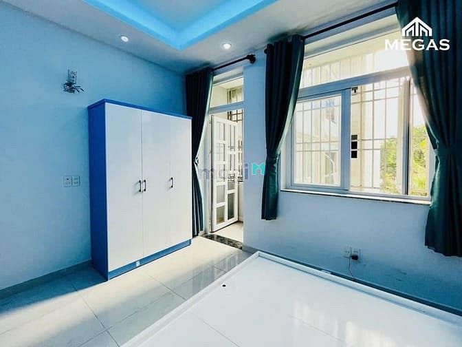 Hình ảnh Mb6623 nạp rút nhanh chóng ban công full nội thất ngay gần cầu Sài Gòn Q2