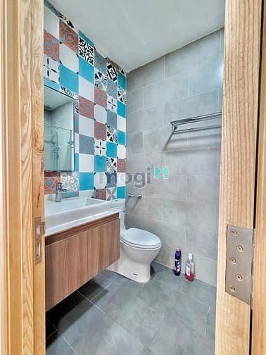 Hình ảnh Căn Hộ Ban Công Full Nội Thất Cửa Sổ Lớn Tách Bếp Ngay Chợ Tân Bình