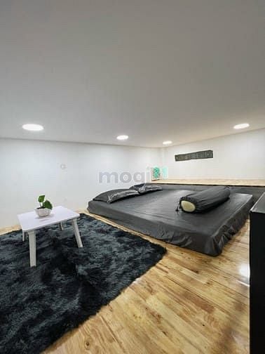 Hình ảnh Cho Thuê Căn Hộ Duplex Full Nội Thất Cửa Sổ Lớn Tách Bếp Etown