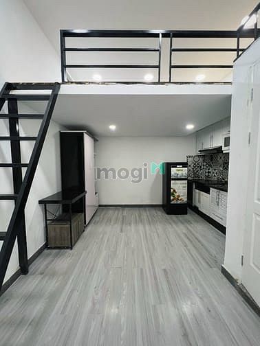 Hình ảnh Cho Thuê Căn Hộ Duplex Full Nội Thất Cửa Sổ Lớn Tách Bếp Etown