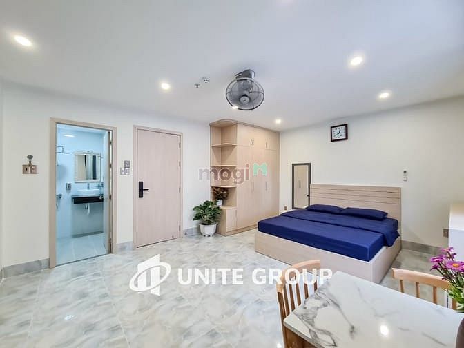 Hình ảnh Cho Thuê Căn Hộ Ban Công Full NT Khu Sân Bay Quận Tân Bình