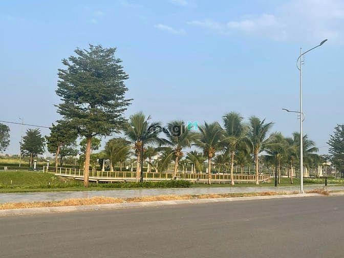 Hình ảnh Gấp bán lô đất to đường Lã Xuân Oai HXH 90m2,SHR, giá chỉ 2 tỷ 450