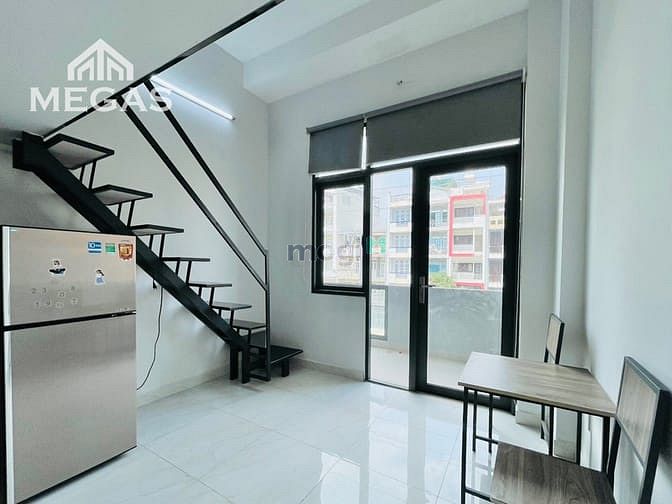 Hình ảnh 🏠 Phòng có Gác và Đầy đủ nội thất có MÁY GIẶT RIÊNG ở LÝ CHIÊU HOÀNG