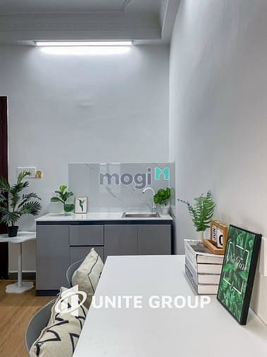 Hình ảnh Căn Hộ Ban Công Full Nội Thất Cửa Sổ Lớn Tách Bếp Etown Cộng Hòa