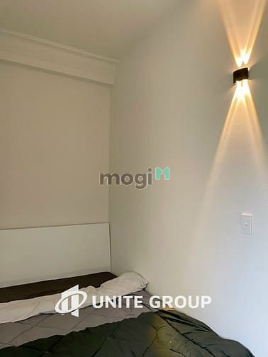 Hình ảnh Căn Hộ Ban Công Full Nội Thất Cửa Sổ Lớn Tách Bếp Etown Cộng Hòa