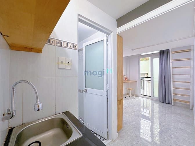 Hình ảnh Căn Duplex Full Nội Thất Ban Công Thoáng Tại P1 Tân Bình