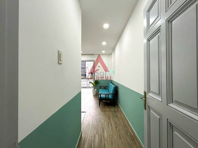 Hình ảnh Cho Thuê PENHOUSE 45m2 Cao Cấp Quận 1 - Gần Phố Bùi Viện