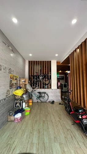 Hình ảnh Biệt Thự mặt tiền Tên Lửa - Ngang 8m, 3 Tầng, 5 PN, SHR Hoàn công đủ.