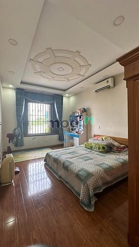 Hình ảnh Biệt Thự mặt tiền Tên Lửa - Ngang 8m, 3 Tầng, 5 PN, SHR Hoàn công đủ.