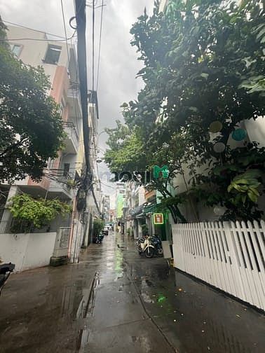 Hình ảnh Cho thuê HXT Thành Thái Quận 10 (9x12m) 3PN 2WC. Giá 21 triệu/ tháng
