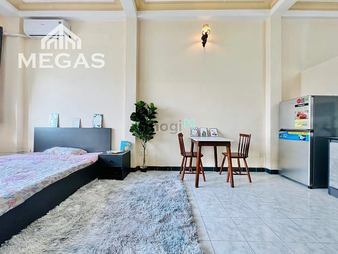 Hình ảnh Căn Hộ Full Nội Thất Có Bancol Ngay Hồng Bàng Quận 6