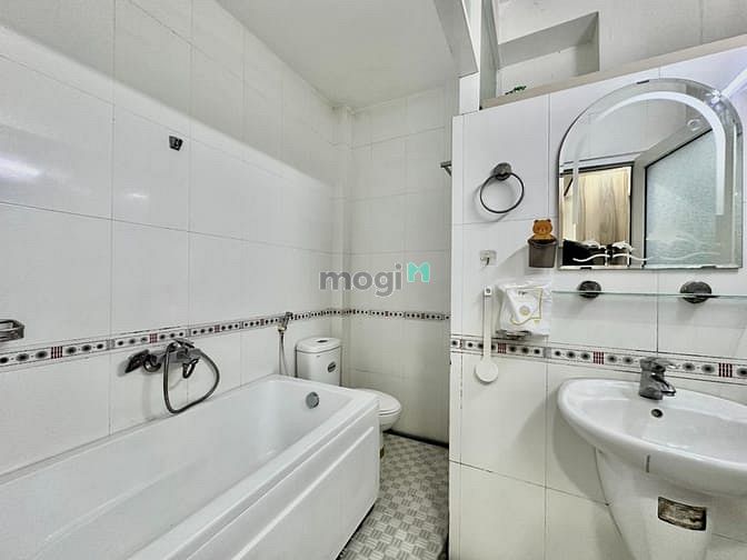 Hình ảnh Căn Hộ Cao Cấp Full Nội Thất. Cam Kết Hình Thật Giá Thật Q1