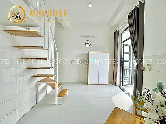 Hình ảnh Cho Thuê Căn Hộ Có Gác Ngay Lạc Long Quân Giá Rẻ