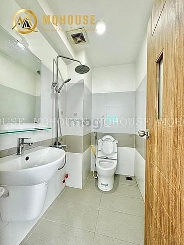 Hình ảnh Cho Thuê Căn Hộ Có Gác Ngay Lạc Long Quân Giá Rẻ