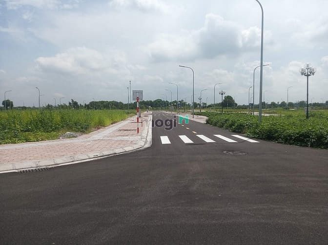 Hình ảnh Đất dịch vụ Lê Xá, Mai Lâm. Vỉa hè, phân lô. DT 80m2, MT 5m.
