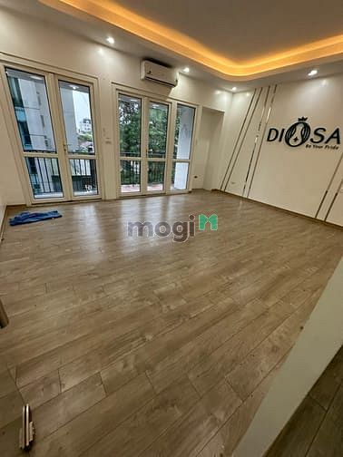 Hình ảnh Cho thuê nhà mặt phố BÙI THỊ XUÂN, DT 136m2x5T + hầm, MT 6m, Giá 150tr