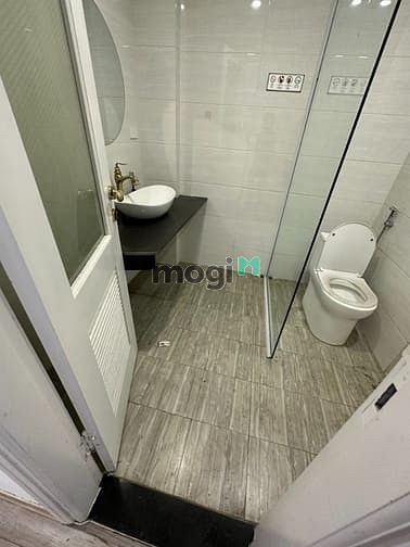 Hình ảnh Cho thuê nhà mặt phố BÙI THỊ XUÂN, DT 136m2x5T + hầm, MT 6m, Giá 150tr