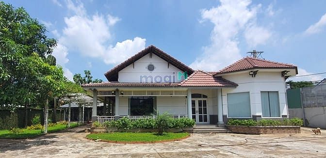 Hình ảnh Cho thuê biệt thự 30x40m Tam Bình Phường Hiệp Bình Chánh Thủ Đức