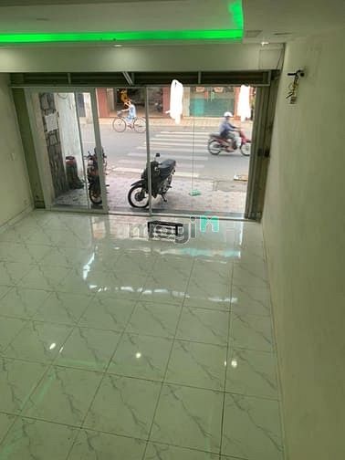 Hình ảnh Nhà mới 51a Lạc Long Quân 5.5x15m 3L 5pn