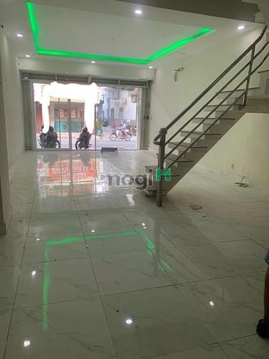 Hình ảnh Nhà mới 51a Lạc Long Quân 5.5x15m 3L 5pn
