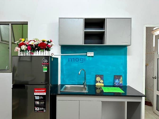 Hình ảnh Căn Hộ Ban Công Full Nội Thất Cửa Sổ Lớn Tách Bếp Etown Cộng Hòa