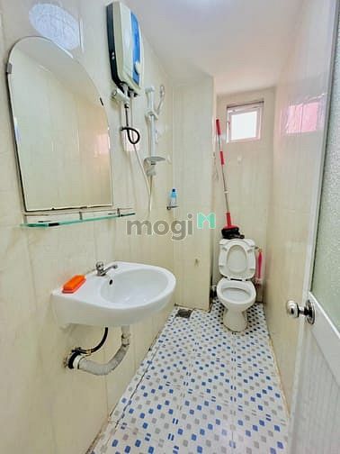 Hình ảnh (*Hình thật giá thật*) Studio full nội thất ngay Hồ Hảo Hớn