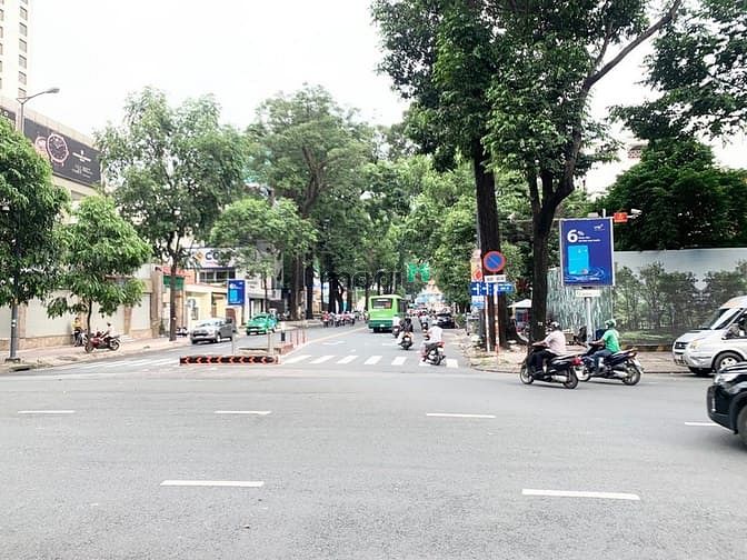 Hình ảnh Cho Thuê Nhà GÓC 2MT: 42 Trần Cao Vân + Hồ Con Rùa - Quận 3