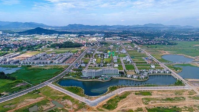 Hình ảnh Bác Sĩ Nhà Đất tư vấn mua đất nền Vĩnh Phúc