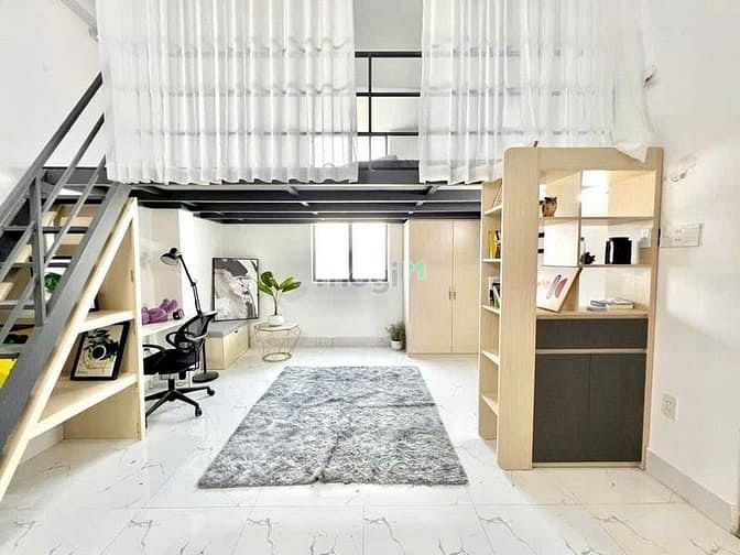 Hình ảnh Cho Thuê Căn Hộ Gác Cao Đứng Được Nằm Ngay Văn Lang CS3