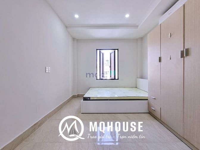 Hình ảnh Phòng Studio Cửa Sổ Lớn - Đầy Đủ Nội Thất - Quận 10